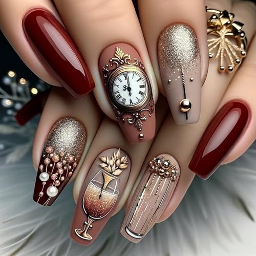 NICENEEDED 24 Stück Weihnachts Press On Nägel Mittlere Künstliche Sargnägel Mit Kugeln Uhr Künstliche Nägel Mit Glitzer Weinglas Vollständige Abdeckung Für Frauen Maniküre Dekoration von NICENEEDED