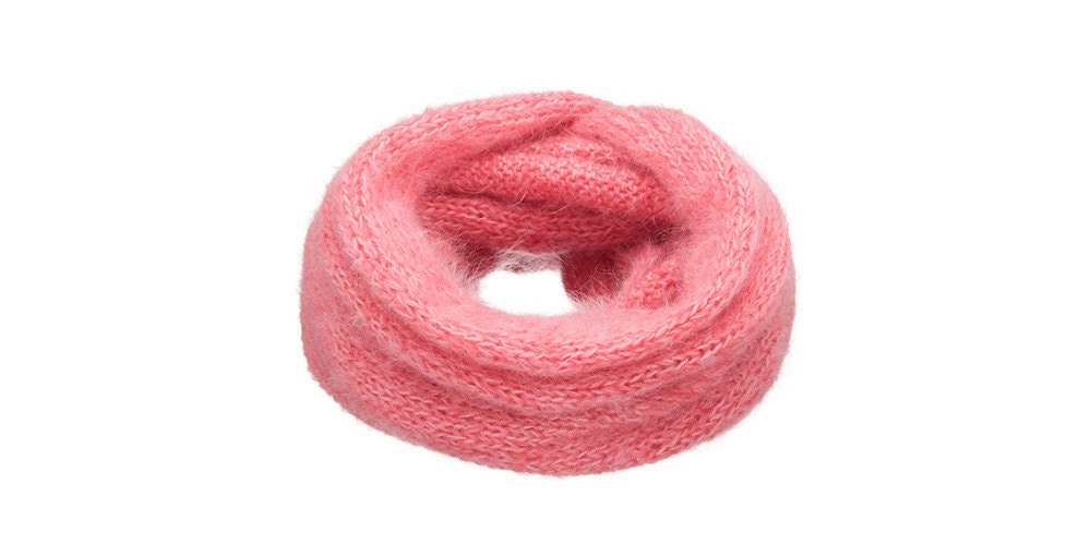 Womens Gestrickte Cowl Schal Moher Wolle Reine Alte Rose Handgefertigt Womens Gestrickte Cowl Schal Moher Wolle Reine Alte Rose Handgefertigt von NICNIEROBIENIE