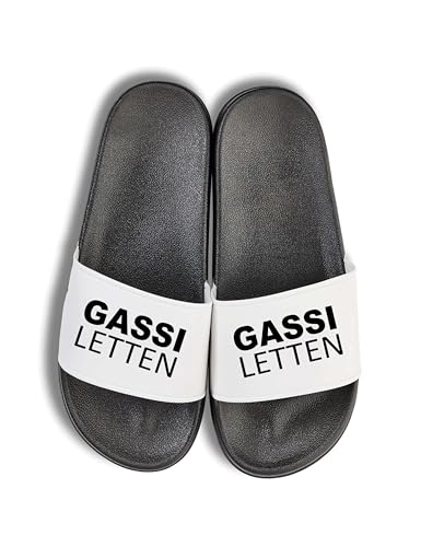 NIMAMA Gassi Letten Badelatschen - Statement Flip Flops Badeschuhe Unisex - Badesandalen & Hausschuhe für Damen & Herren mit lustigem Spruch - Schwarz/Weiss - 44/45 von NIMAMA