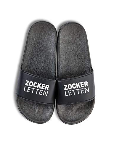NIMAMA Zocker Letten Badelatschen - Gaming Statement Flip Flops Badeschuhe Unisex - Badesandalen & Hausschuhe für Damen & Herren mit lustigem Spruch - Schwarz/Schwarz - 44/45 von NIMAMA