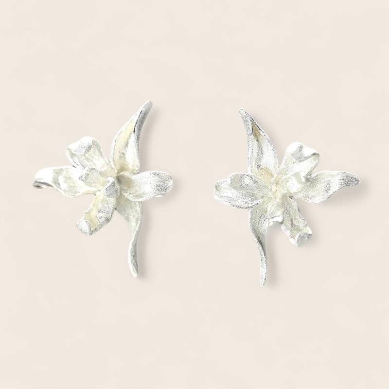 Magnolia Blumen Ohrringe „Sweet Magnolias" - in 925 Silber Und Vergoldet von NINASIAjewelry