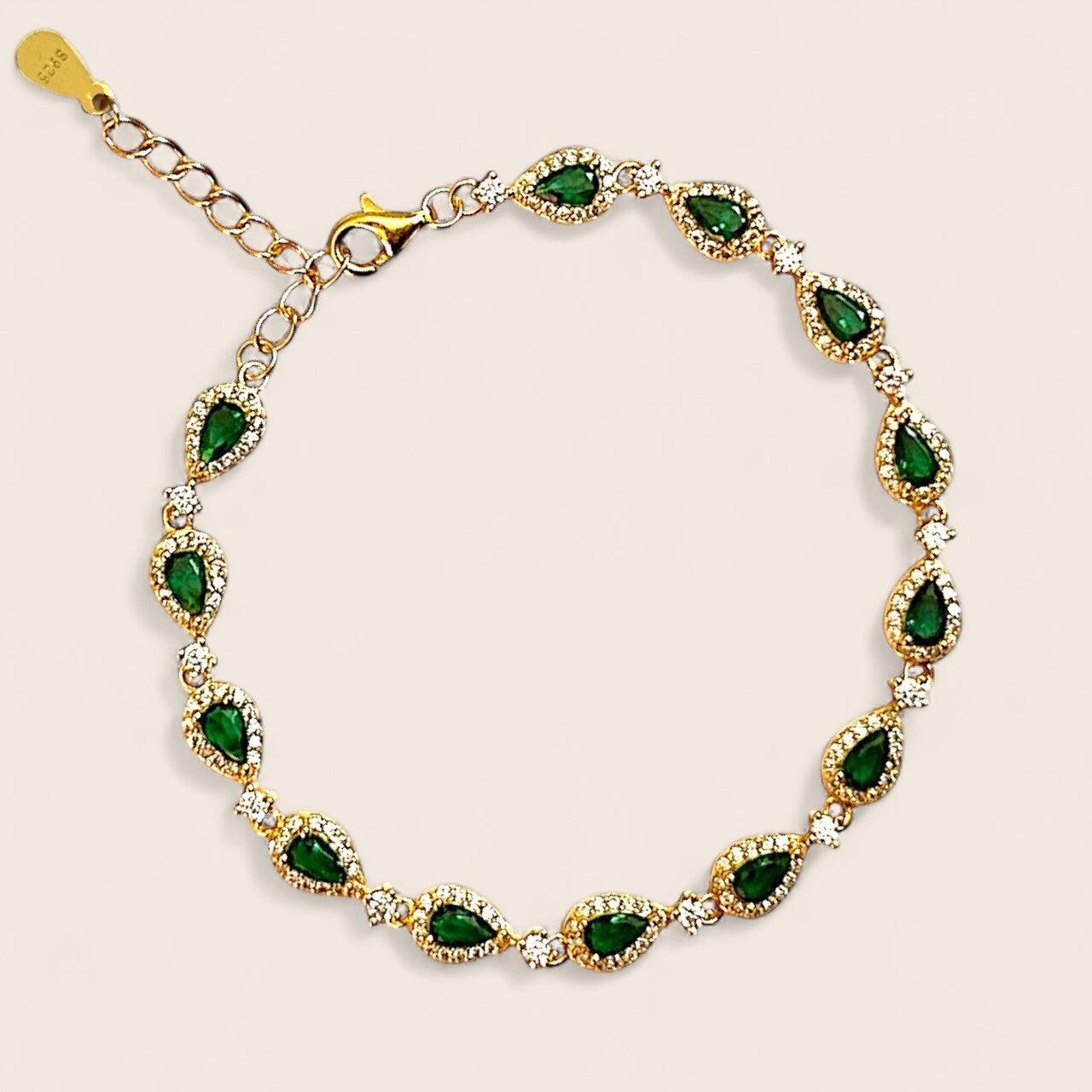 Smaragdgrün Diamanten-Inlay Tropfendesign Armband 925 Silber Vergoldet von NINASIAjewelry