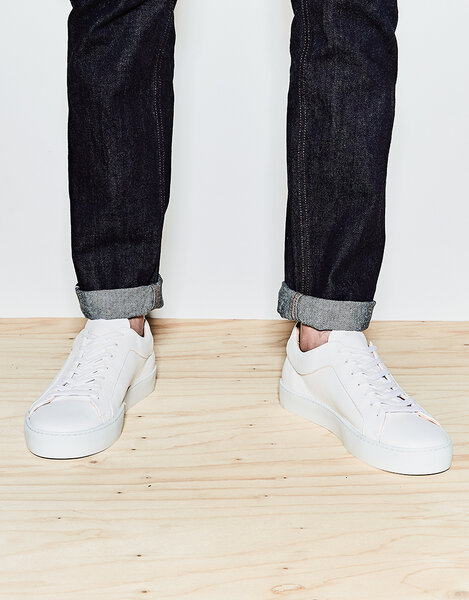 NINE TO FIVE Laced Sneaker #boi - minimalistischer Herren Allround-Sneaker aus Bioleder von NINE TO FIVE
