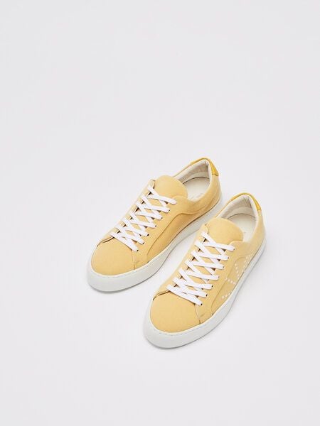 NINE TO FIVE #gràcia - minimalistischer Allround-Sneaker aus recyceltem Canvas von NINE TO FIVE