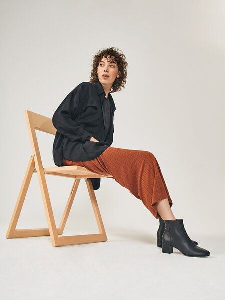 NINE TO FIVE #strand - veganer Ankle Boot mit Blockabsatz von NINE TO FIVE