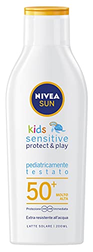 Nivea SUN Kids Sensitive Protect & Play FP50+ in 200 ml Flasche, Sonnenschutz ohne Duft, Babycreme für empfindliche Haut von Nivea Sun