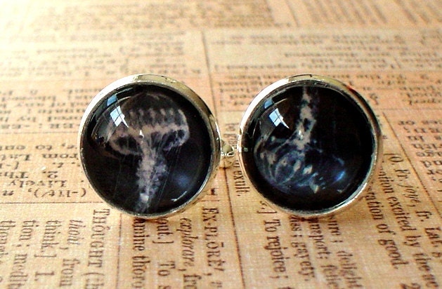 20% Off 16 Mm Schwarze Und Weiße Qualle Manschettenknüpfe, Herren Accessoires, Anker Perfekte Geschenkidee von NJsDreamBoxes