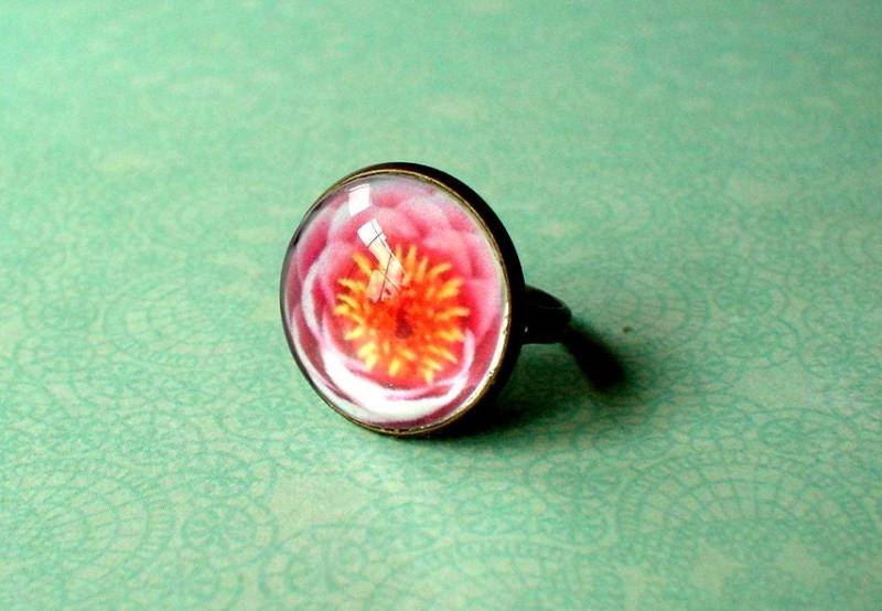 20% Off - Rosa Lotusblume Flora Ring, Bronze Verstellbarer Handgefertigter Kunstschmuck 20% Off - Rosa Lotusblume Flora Ring, Bronze Verstellbarer Handgefertigter Kunstschmuck von NJsDreamBoxes