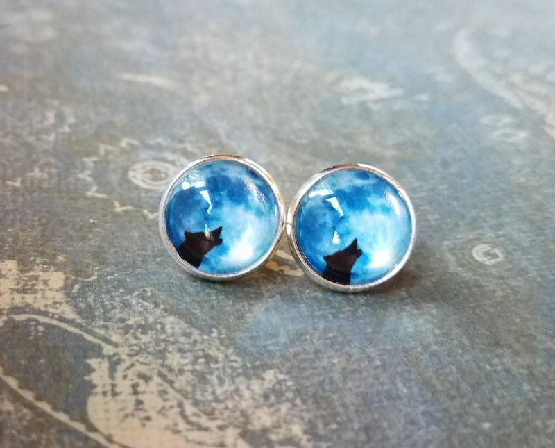 Blauer Mond Wolf Halloween Cabochon Ohrstecker, Ohrringe Post, Geschenkidee Blauer Mond Wolf Halloween Cabochon Ohrstecker, Ohrringe Post, Geschenkidee von NJsDreamBoxes