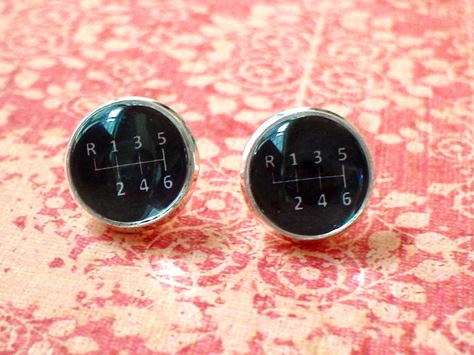 Schwarz-Weiß-Auto-Gangster-Bolzenstecker, Perfekte Geschenkidee | Schwarz Schwarz-Weiß-Auto-Gangster-Bolzenstecker, Perfekte Geschenkidee | Schwarz von NJsDreamBoxes