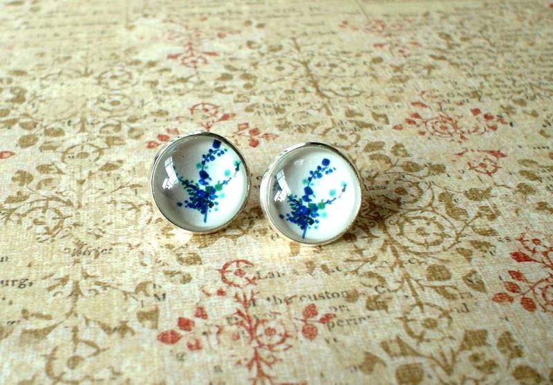 Spirit Of Tree Weiß Blau Ohrstecker, Baum Wald Natur, Geschenkidee von NJsDreamBoxes