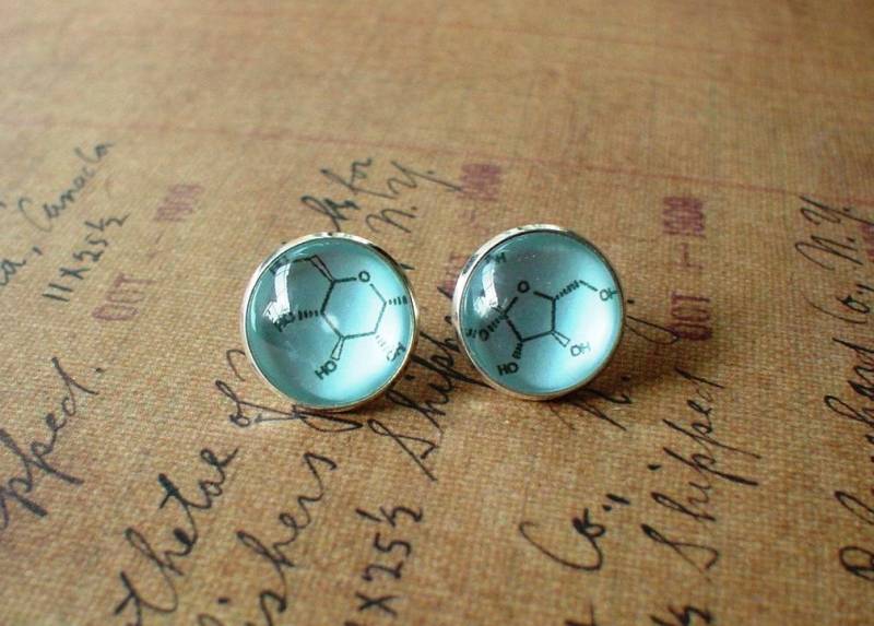 Sucrose Sugar Strukturformel Baby Blau Ohrstecker, Ohrringe Post, Morden Mode Ohrringe Sucrose Sugar Strukturformel Baby Blau Ohrstecker, Ohrringe Post, Morden Mode Ohrringe von NJsDreamBoxes