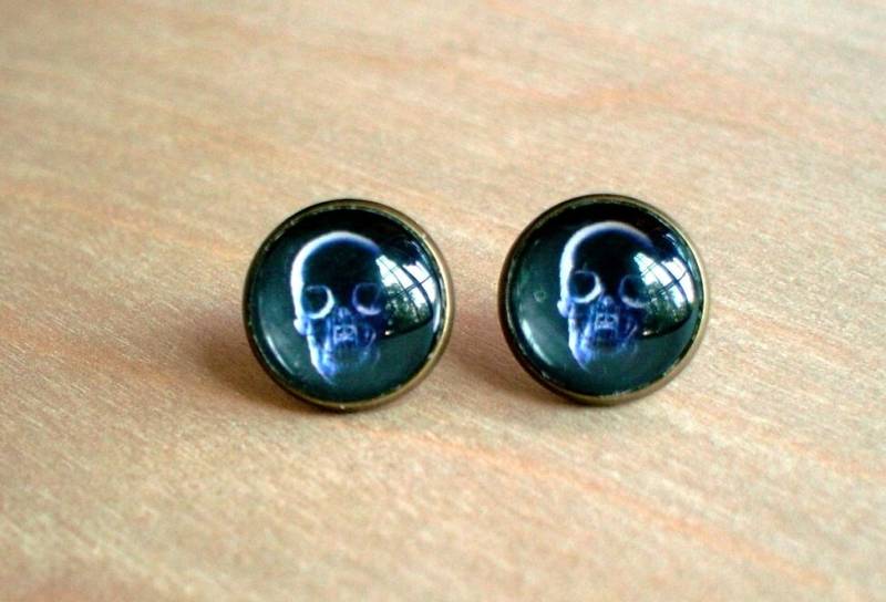 Totenkopf X Ray , Schwarz-Weiß Ohrstecker, Halloween, Coole Geschenkidee Totenkopf X Ray , Schwarz-Weiß Ohrstecker, Halloween, Coole Geschenkidee von NJsDreamBoxes