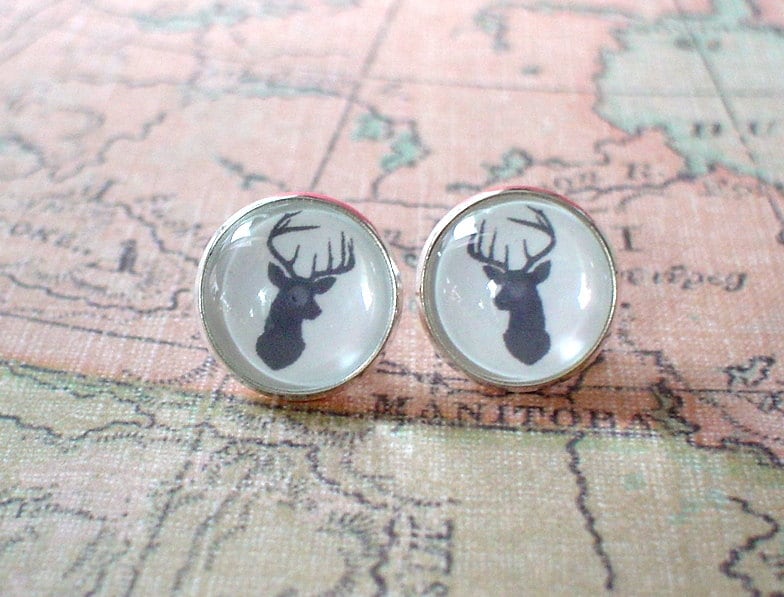 Weiße Und Graue Farbe Rentier Weihnachten Cabochon Ohrstecker, Blaue Ohrringe, Süßes Geschenk, Glas Ohrring Ohrstecker Weiße Und Graue Farbe Rentier Weihnachten Cabochon Ohrstecker, Blaue Ohrringe, Süßes Geschenk, Glas Ohrring Ohrstecker von NJsDreamBoxes