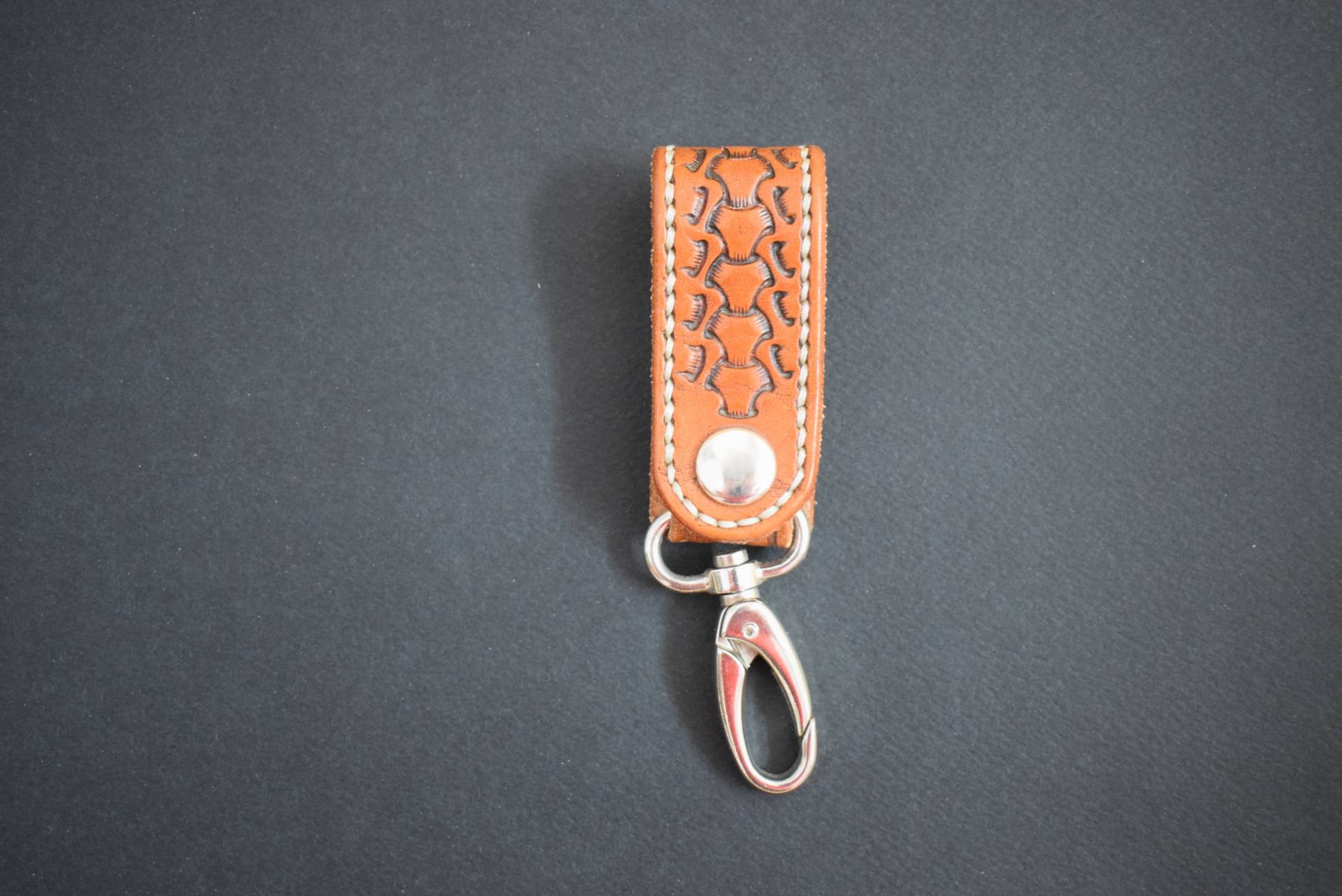 Handgefertigter Schlüsselanhänger Aus Leder Handgefertigter Schlüsselanhänger Aus Leder von NMLeatherShop