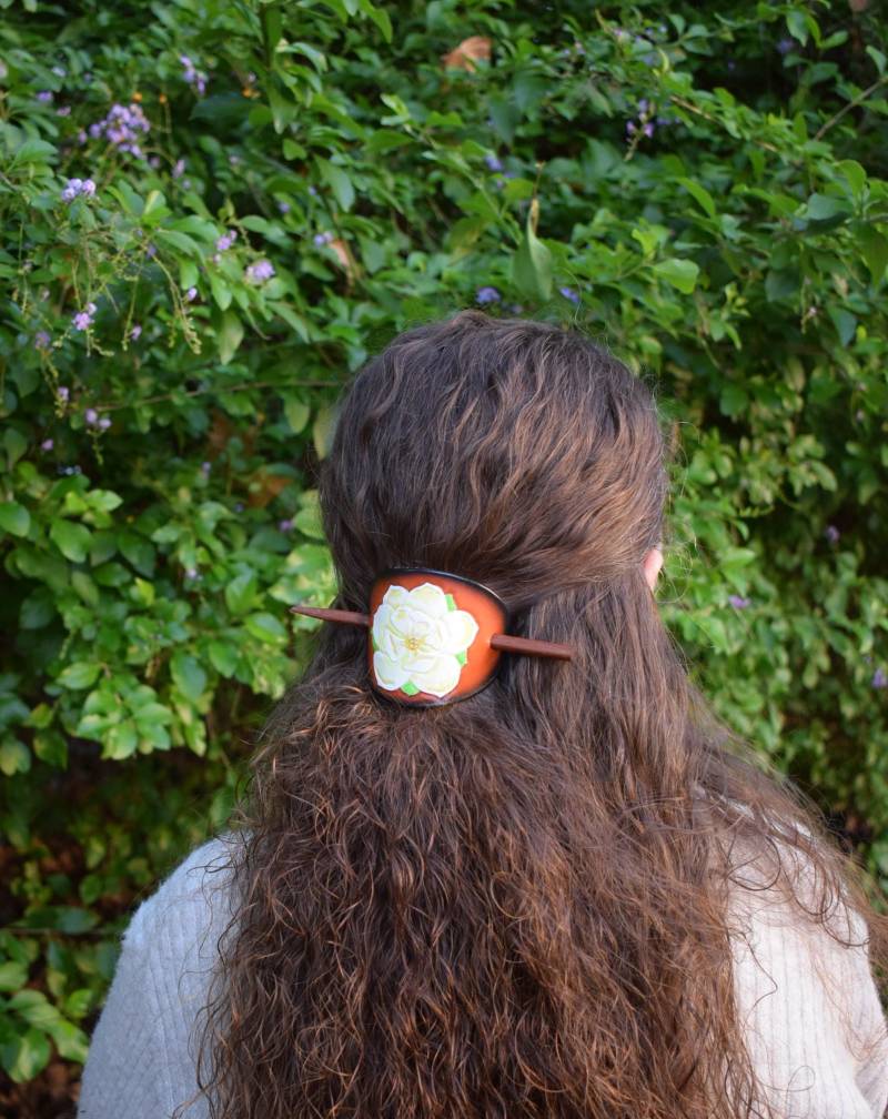 Leder Haarspange Mit Stab, Von Hand Punziert von NMLeatherShop