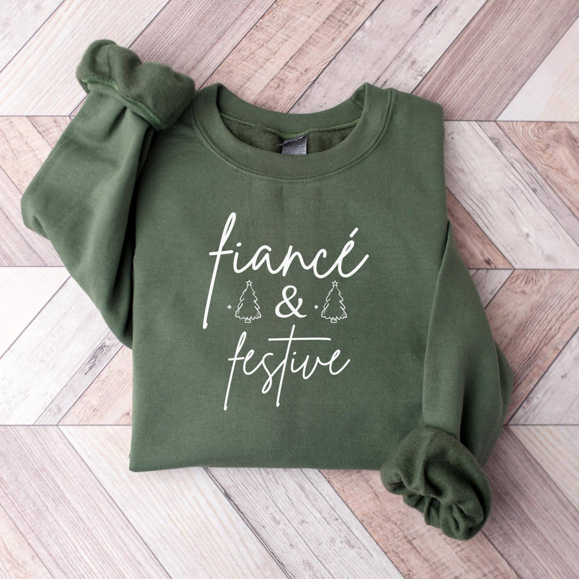 Verlobte Weihnachten Sweatshirt, Urlaub Pullover, Herbst Braut Neu Verlobt Weihnachtsgeschenk, Festliches Paar Rundhalsausschnitt von NMSCharms