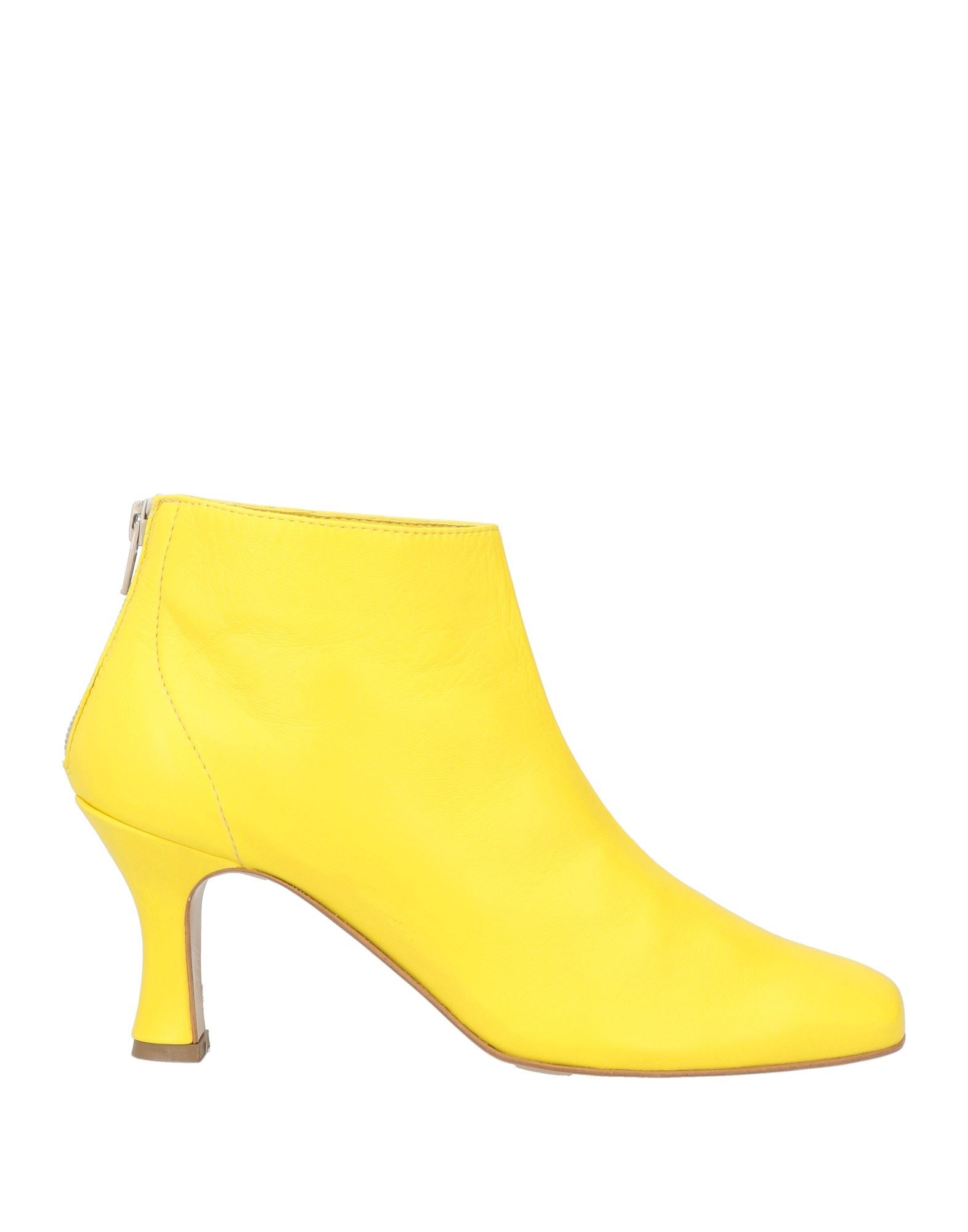 NOA A. Stiefelette Damen Gelb von NOA A.