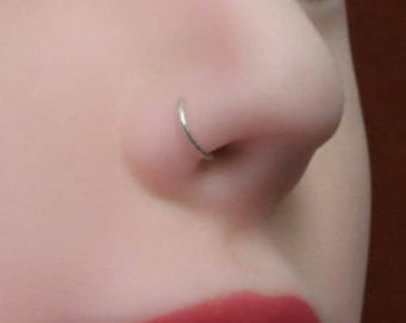 Nasenring, Nasenring Hoop, Nasenpiercing, Nasenschmuck, Silberner Goldener Kleiner Ring von NOAJEWELRY1