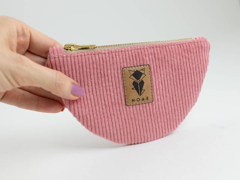Mini Moon Bag Cord Bubblegum Mit 2 Kartenfächern - Kleine Geldbörse von NOASBerlin