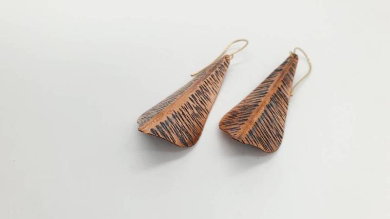 Kupfer Blatt Leichte Ohrringe, Baumelnde Große Rustikale Statement Lange Boho Stil, Gemischte Metalle von NOAunisexJewelry