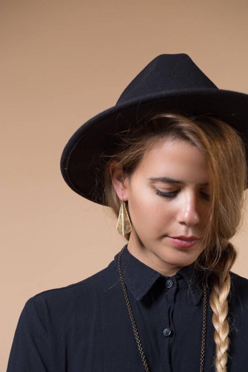 Messing Oxidierte Blatt Ohrringe, Leichte Baumelnde Große Rustikale Lange Boho Stil, Gemischte Metalle von NOAunisexJewelry