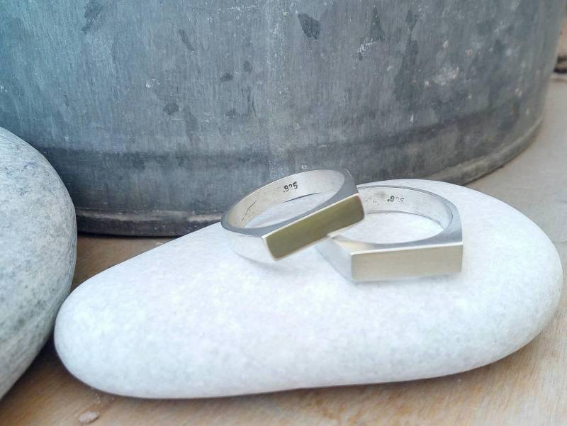 Personalize Gravieren, Schmale Rechteck Massive Silber Siegelring, Männer Unisex Design, Boho Schmuck, Für Ihn, Rosa Ring von NOAunisexJewelry