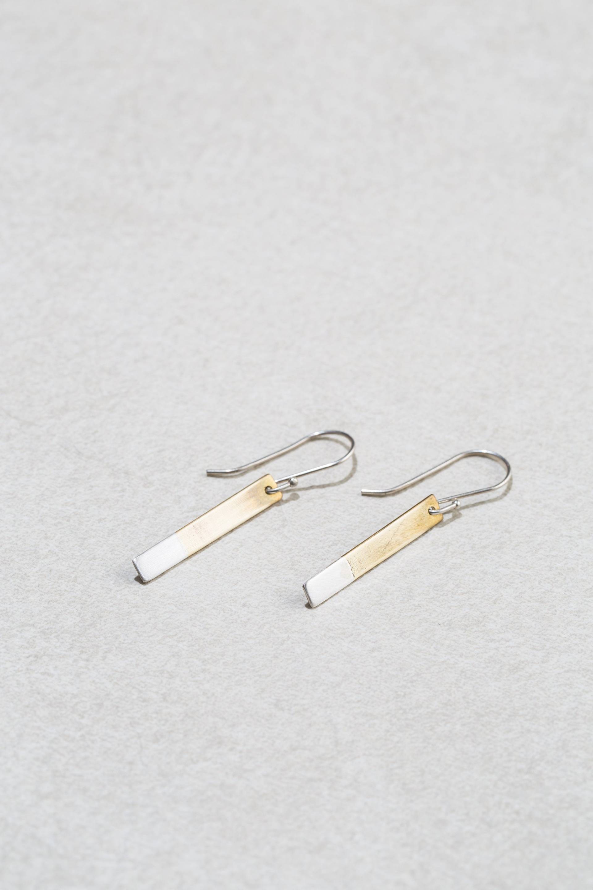 Rechteckige Baumelnde Ohrringe, Gemischte Metalle Silber Und Messing, Tägliche Ohrringe von NOAunisexJewelry