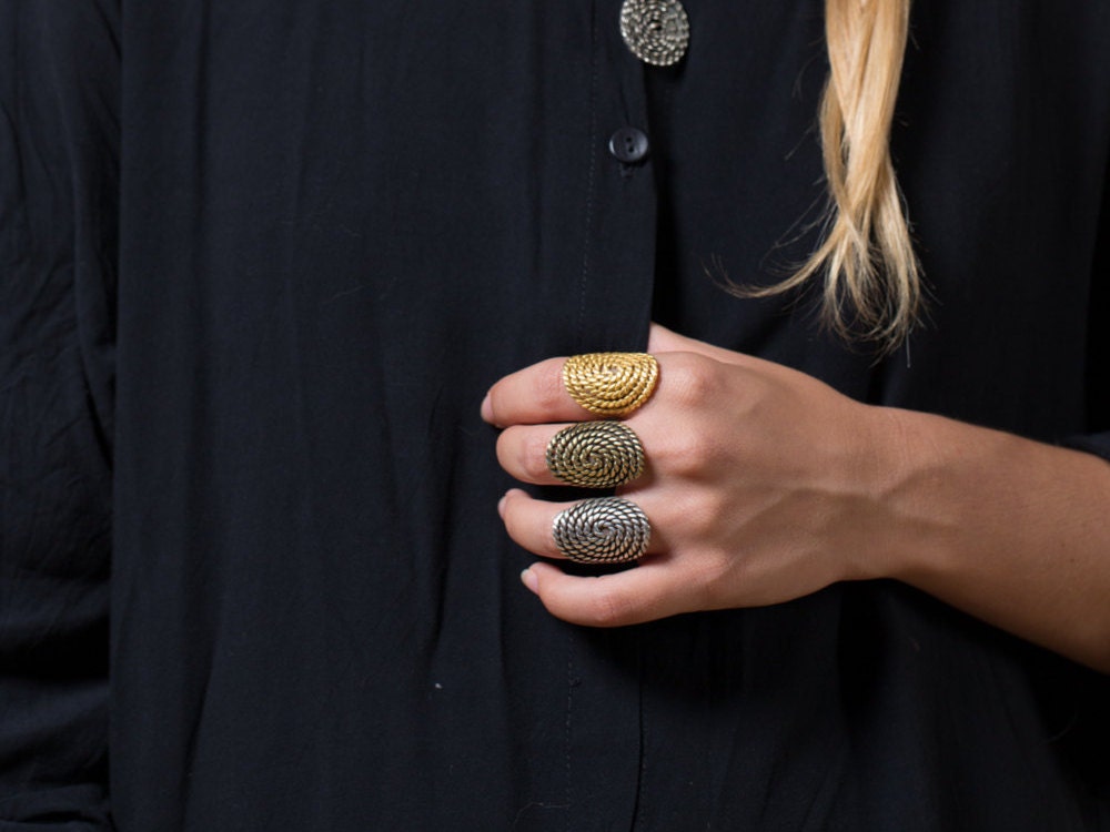 Sterling Silber Ovale Spiralring, Statement-Ring, Verdrillt Draht Und Oxid von NOAunisexJewelry