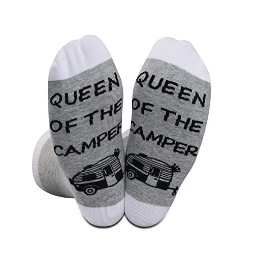 Queen of the Camper Socken Outdoor Camping Camper Mädchen Neuheit Socken RV Geschenk Happy Camper Geschenk King of the Camper Gr. M, Camper Queen EU von NOBRANDS