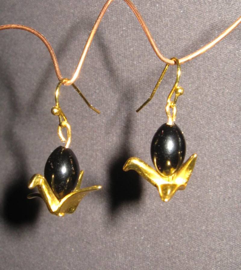 Origami Kranich, Ohrhänger, Glücksbringer, Fliegende Kraniche, Origami, Silbern Oder Goldfarben Origami Kranich, Ohrhänger, Glücksbringer, Fliegende Kraniche, Origami, Silbern Oder Goldfarben von NOKIMO