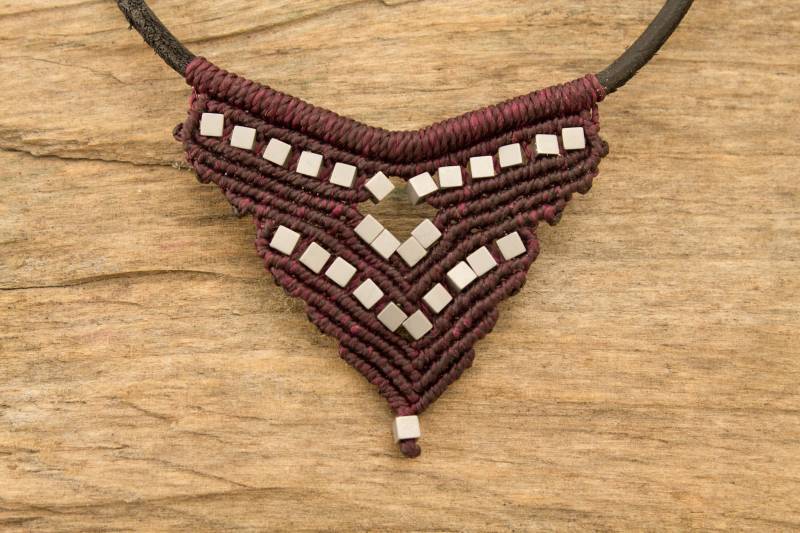 Makramee Kette Hämatit Lila Collier von NOKmacrame