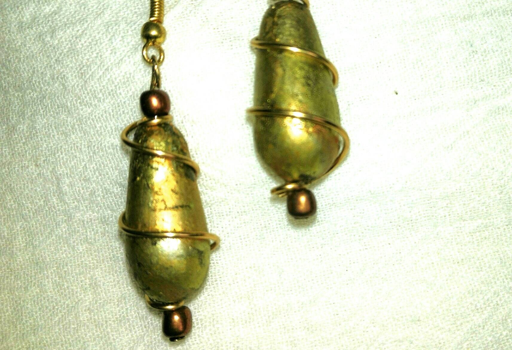 Handgemachte Ohrringe, Gold, Silber, Kupfer Bunt Blatt, Perlen Handgemachte Ohrringe, Gold, Silber, Kupfer Bunt Blatt, Perlen von NOLAdreamers