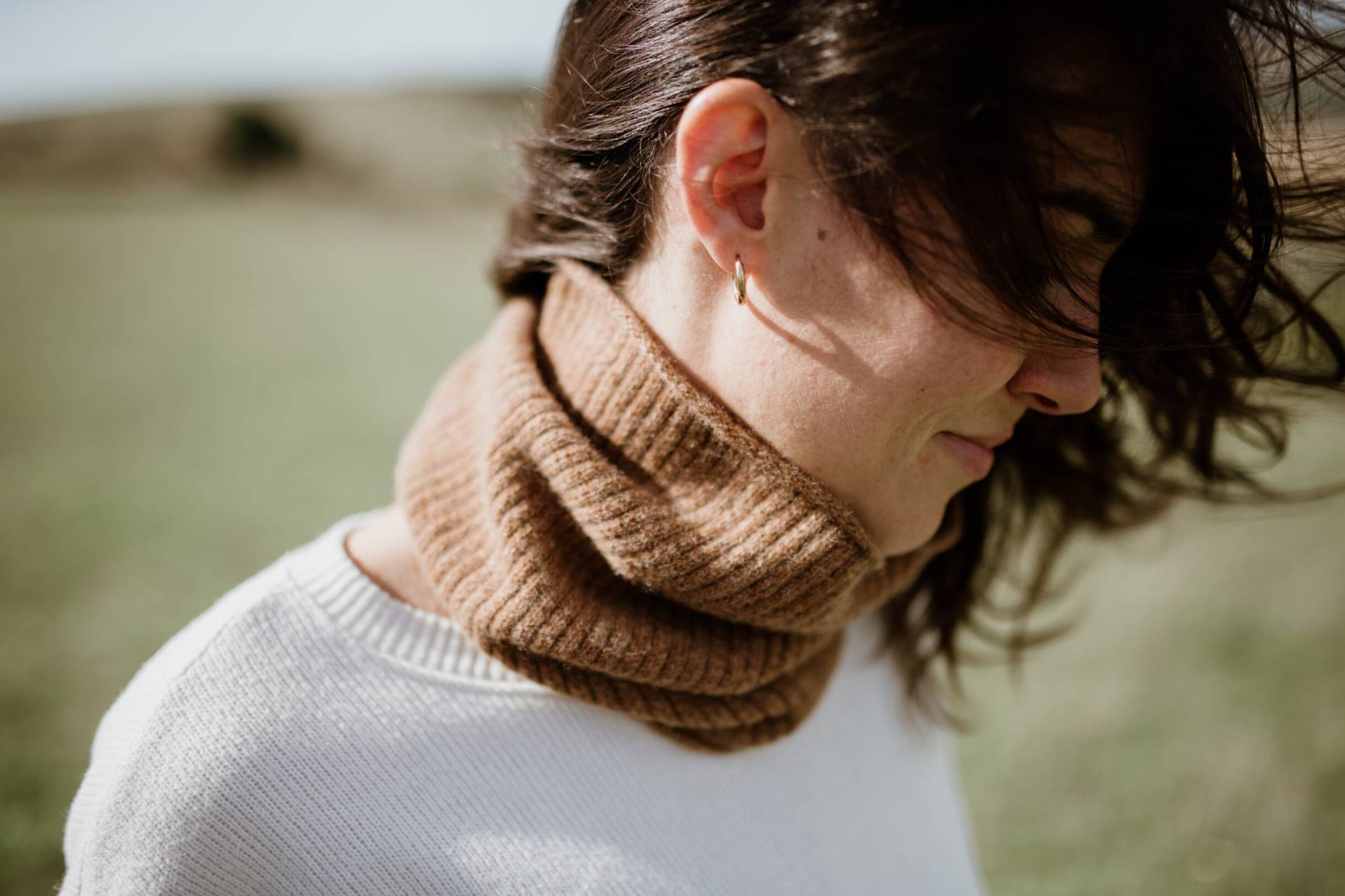 Brauner Gestrickte Schlauchschal/Snood Aus Weicher Lammwolle Brauner Gestrickte Schlauchschal/Snood Aus Weicher Lammwolle von NONOandTHEWOOL