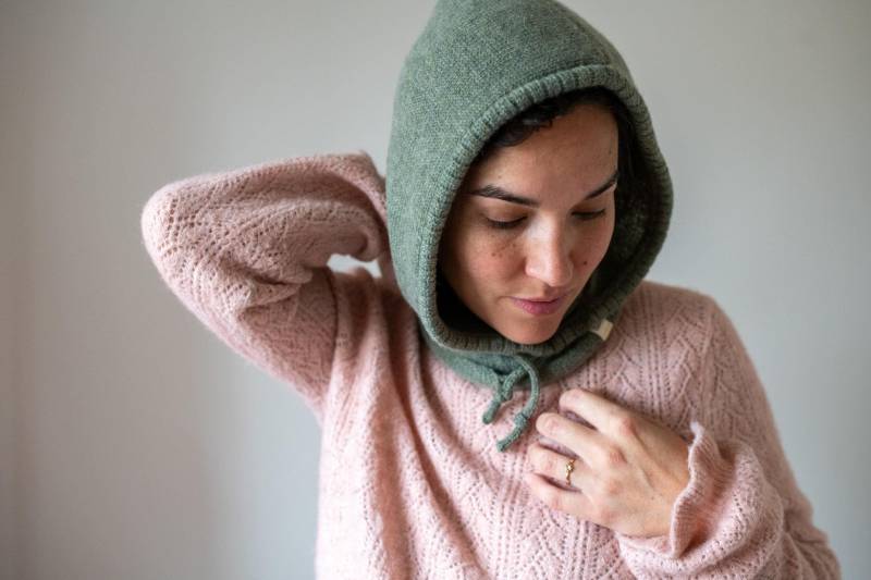 Gestrickte Balaclava Aus Lammwolle // Salbeigrün Gestrickte Balaclava Aus Lammwolle // Salbeigrün von NONOandTHEWOOL