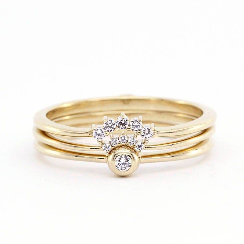 18K Gold Diamant Ehering Set Krone Nesting Rings von NOOI