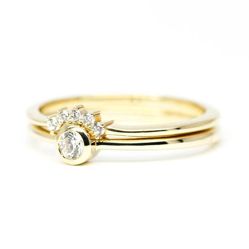 18K Gold Diamant Verlobungsring Set Gebogener Ehering von NOOI