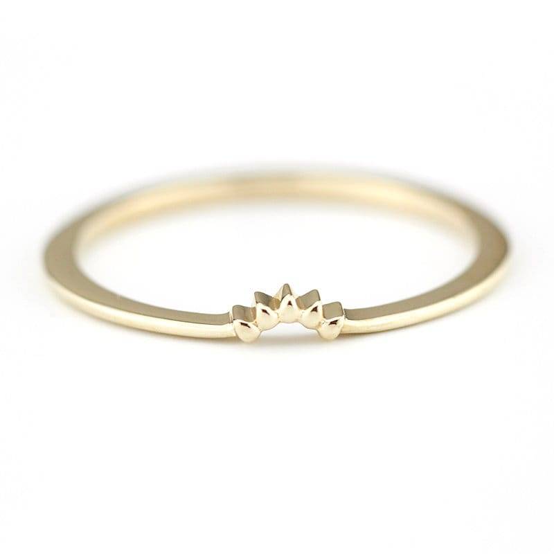 18K Gold Gebogener Ehering Kronenring Set von NOOI