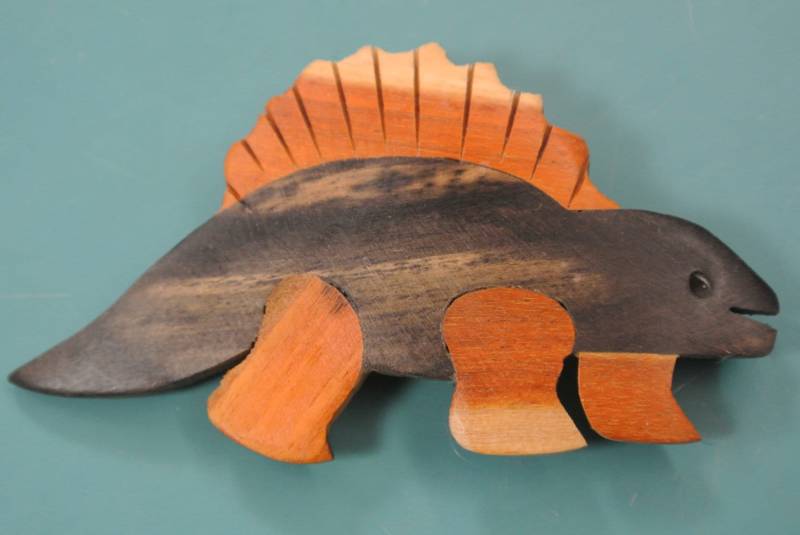 Vintage 1970S Handgefertigte Holz Dinosaurier Brosche - Philippinen von NORDICARTVINTAGE