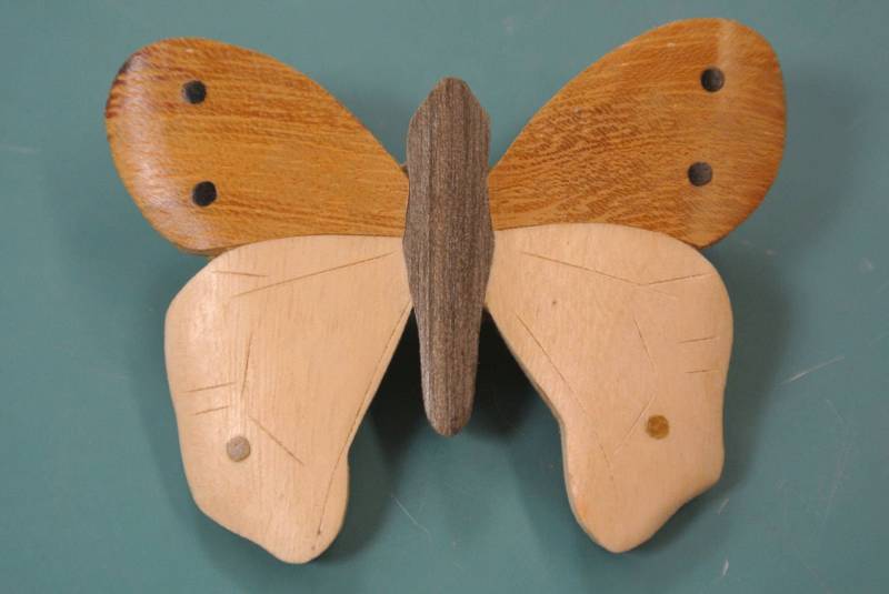 Vintage 1970S Handgefertigte Holz Schmetterling Brosche - Philippinen von NORDICARTVINTAGE