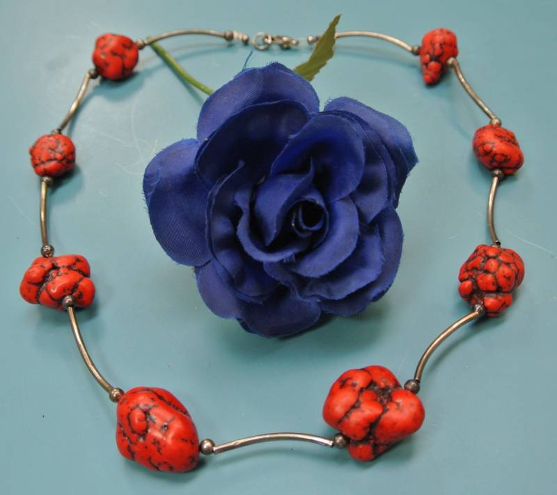 Vintage 1980S Rote Howlith Edelstein-Korn-Halskette von NORDICARTVINTAGE