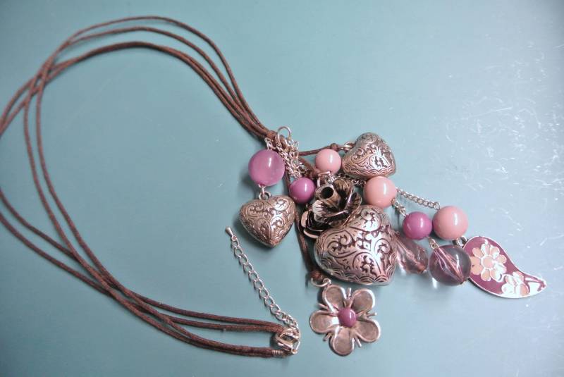 Vintage Quaste Anhänger Halskette Metall & Lila Perlen von NORDICARTVINTAGE