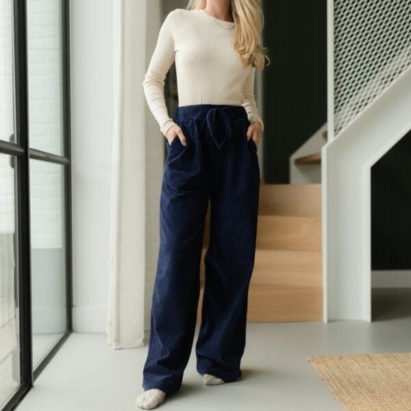 NORDLICHT Cord Sweathose Lana von NORDLICHT