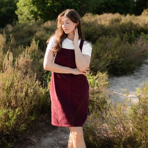 NORDLICHT Damen Cord Kleid Latzkleid aus 100% Bio-Baumwolle MIKA NORDLICHT Damen Cord Kleid Latzkleid aus 100% Bio-Baumwolle MIKA von NORDLICHT