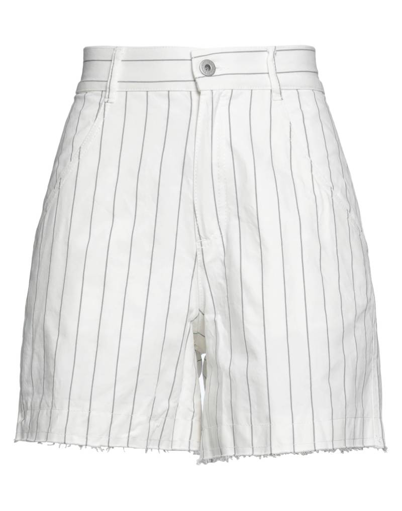 NOUMENO CONCEPT Shorts & Bermudashorts Damen Weiß von NOUMENO CONCEPT