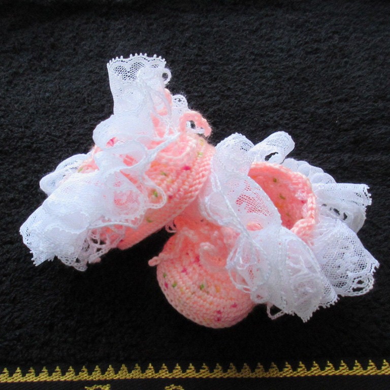 Gehäkelte Babyschuhe, Gehäkelte Mädchenschuhe, Häkelschuhe Rosa von NPhandmadeCreations