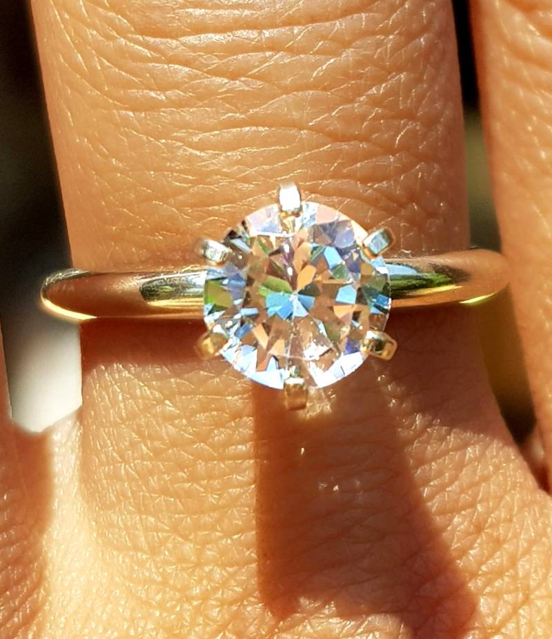 Natürlicher Farbloser Weißer Saphir Vs D Solitaire Verlobung 14K Weißgold Massivring. Hochzeit Ring. Diamant Alternative. Schmuck von NRSDiamonds