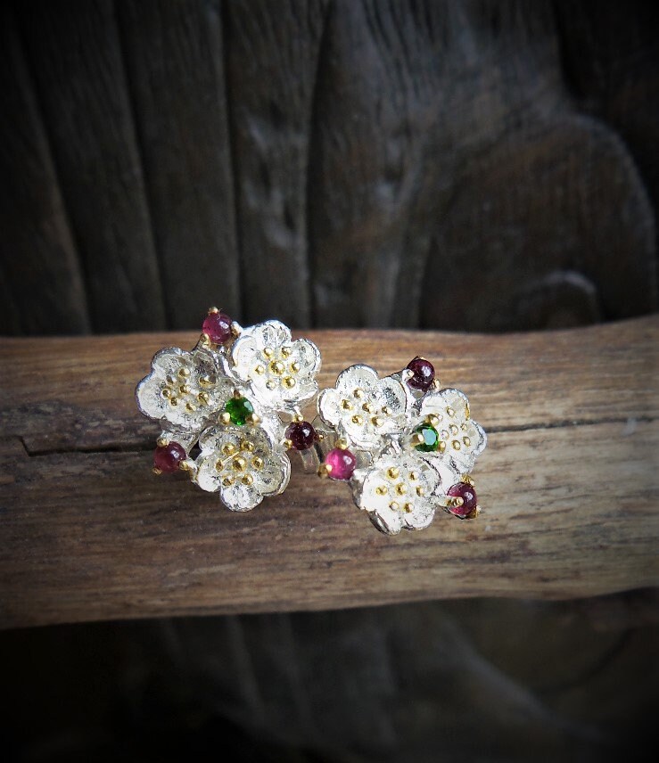 Blüten Ohrstecker-Blumen.ohrschmuck, Magic Flower-Silber & Steine von NRSeelenhoelzer