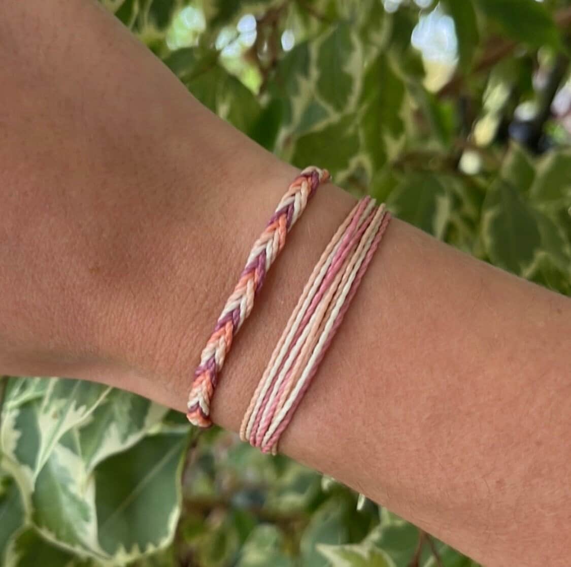 Verstellbares Wasserfestes Freundschaftsarmband Set | Lila, Pink, Beige, Weiß Verstellbares Wasserfestes Freundschaftsarmband Set | Lila, Pink, Beige, Weiß von NTbracelets