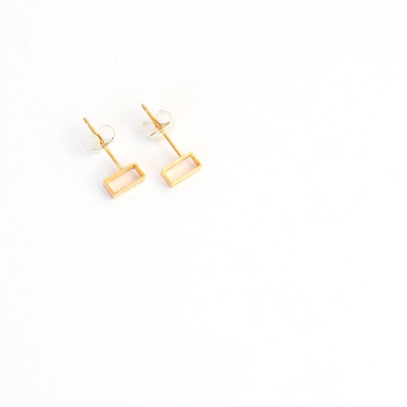 Skinny Bit Ohrstecker Rechteck Ohrringe Mit Offener Mitte Gold Vermeil Handgefertigtes Paar Nvmbr Dcmbr Skinny Bit Ohrstecker Rechteck Ohrringe Mit Offener Mitte Gold Vermeil Handgefertigtes Paar Nvmbr Dcmbr von NVMBRDCMBR